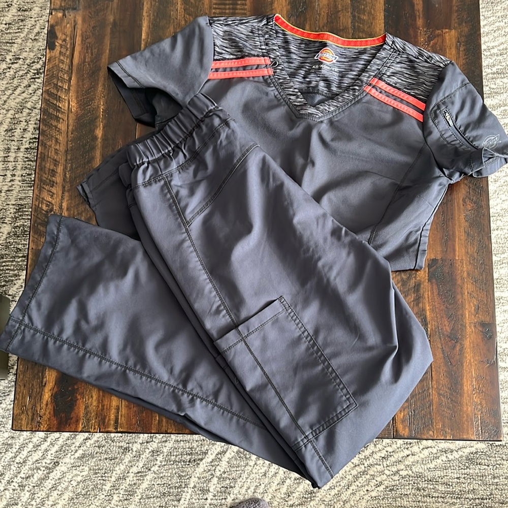 Dickie’s Scrubs Set (XS / S)
